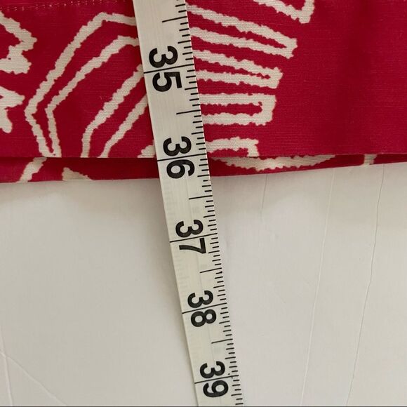 Tyler Boe Red Lobster Capri Pants size small - Picture 9 of 9